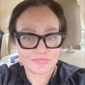 Meet your Posher, Robyn